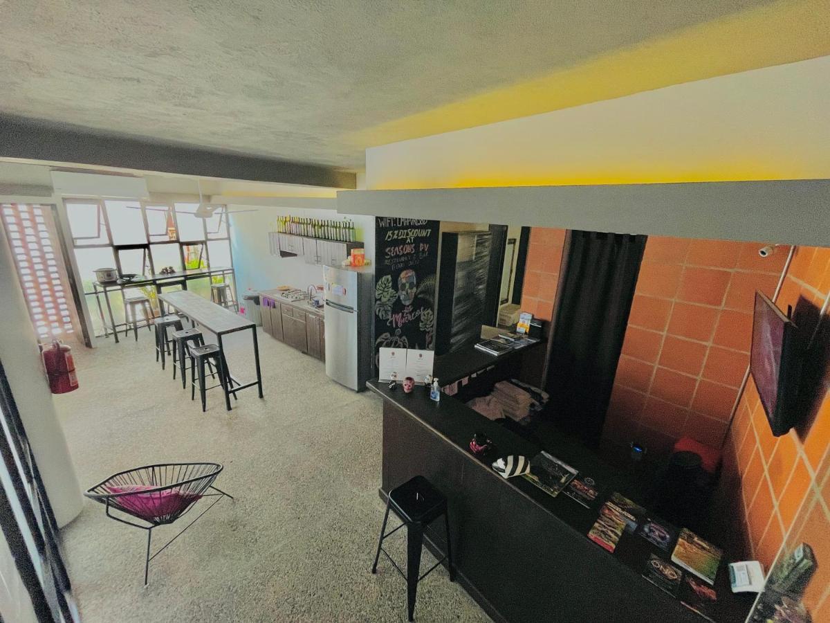 Los Muertos Hostal Puerto Vallarta Bagian luar foto
